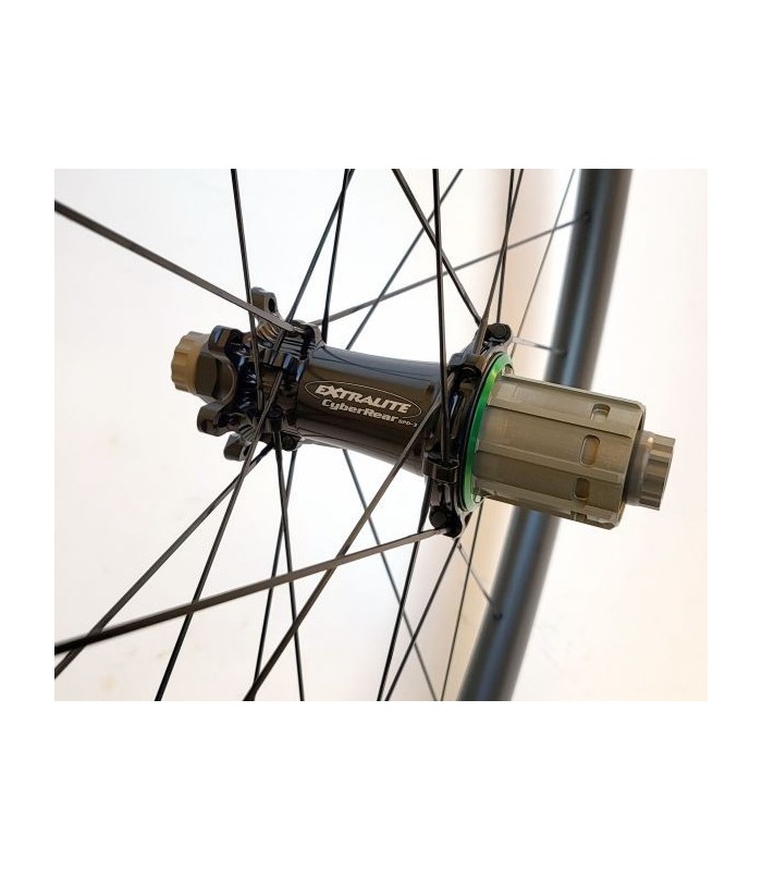 Roues Extralite CyberDisc 327C (pneus)